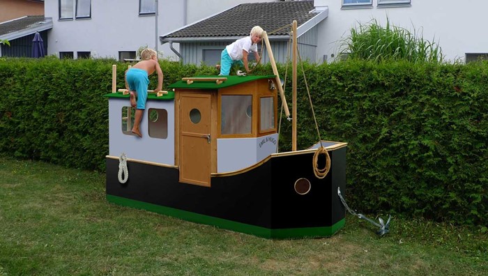 Garden playboat