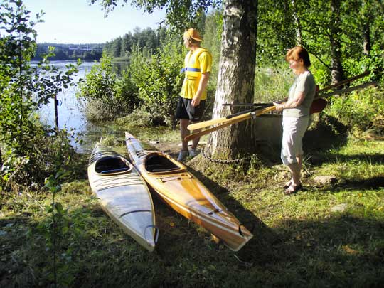 Kajakerna inför en paddling i Letälven