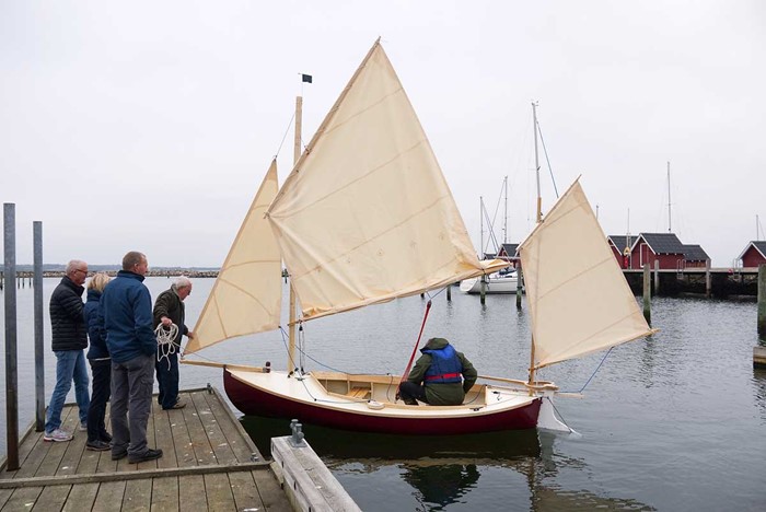 Sjösatt – Povl Eskild Petersen nybyggda Kanotyawl