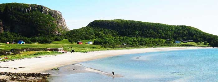 Hosnasand med Stokkøya Sjøsenter