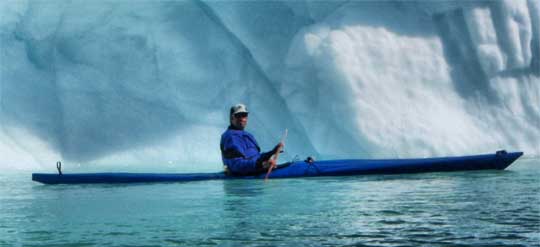 Kajak bland isberg