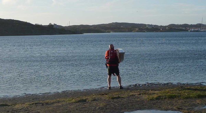 Hård byig vind, lågvatten och lerig strand – ingen bra kombination